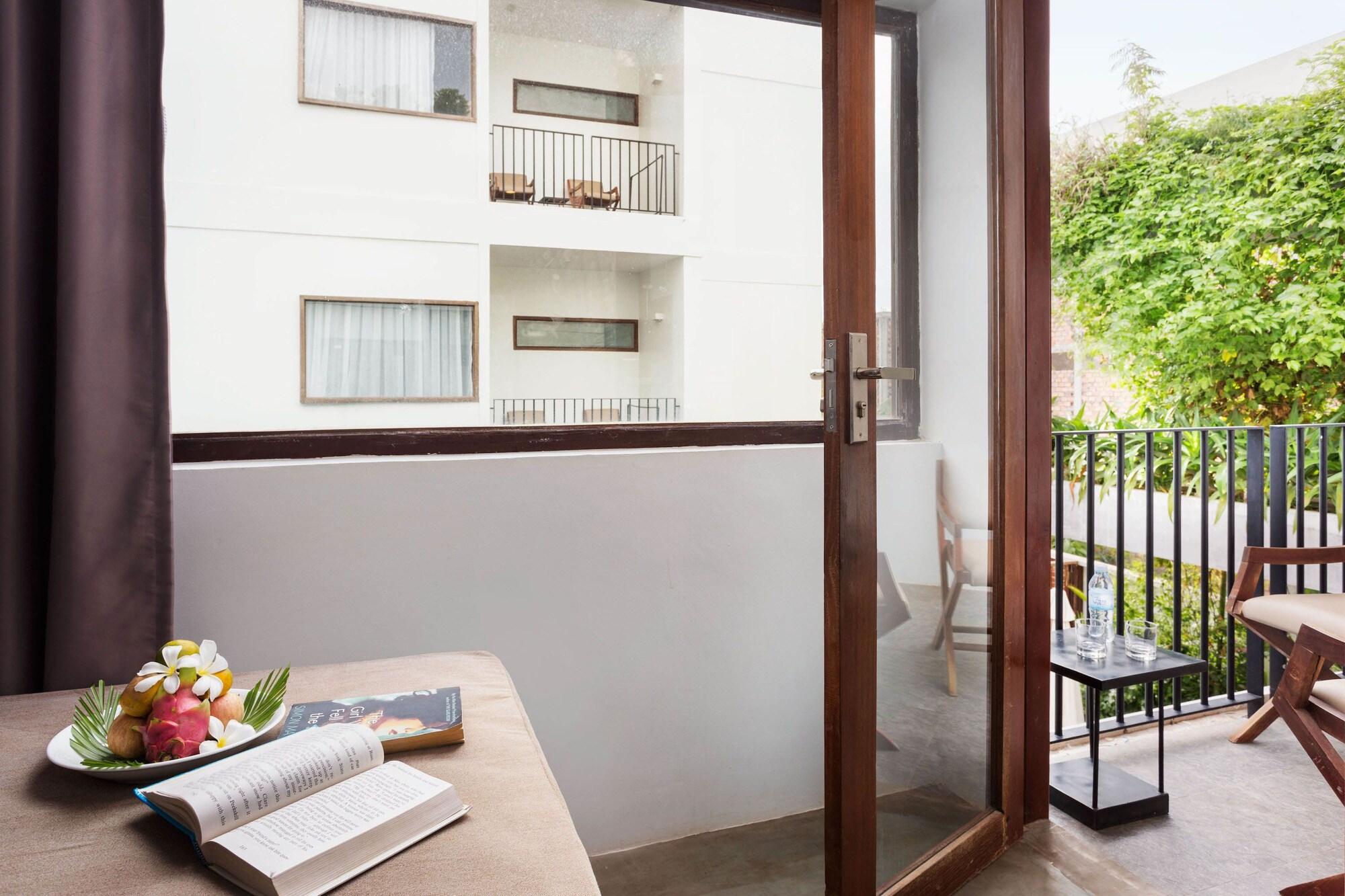 Popular Residence Hotel Siem Reap Bagian luar foto