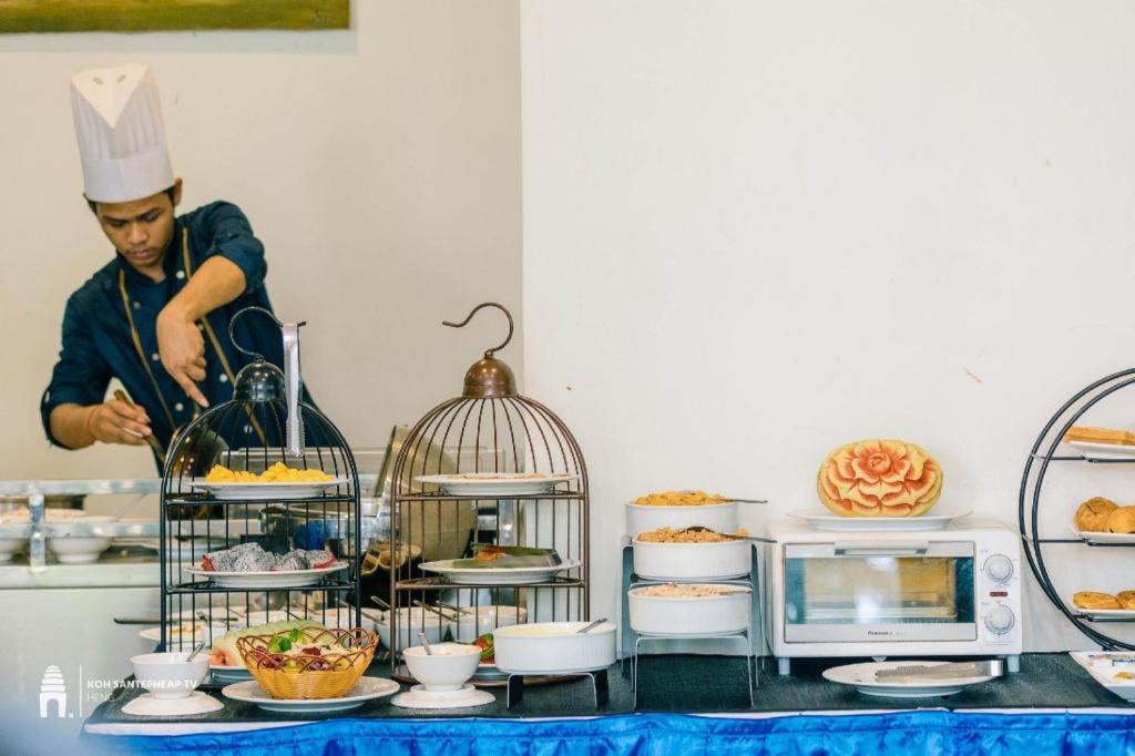 Popular Residence Hotel Siem Reap Bagian luar foto