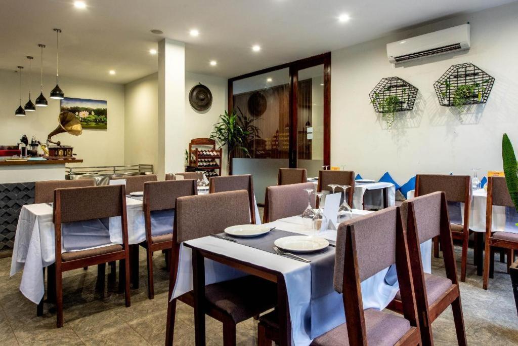 Popular Residence Hotel Siem Reap Bagian luar foto