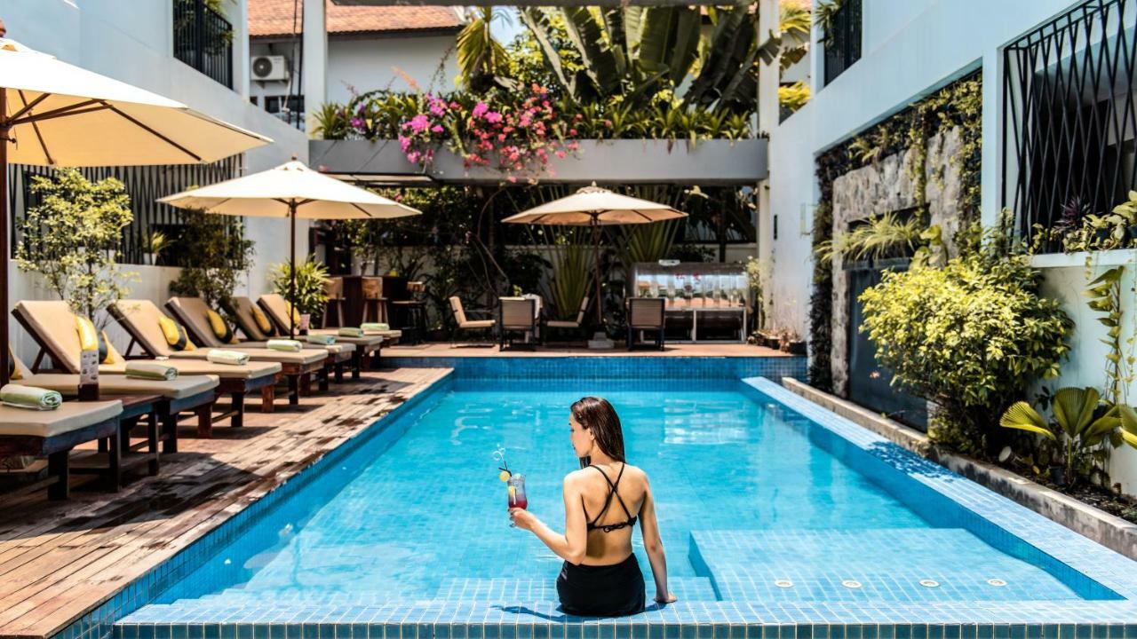 Popular Residence Hotel Siem Reap Bagian luar foto